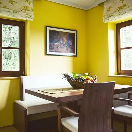 公寓 Schlossferienhaus *